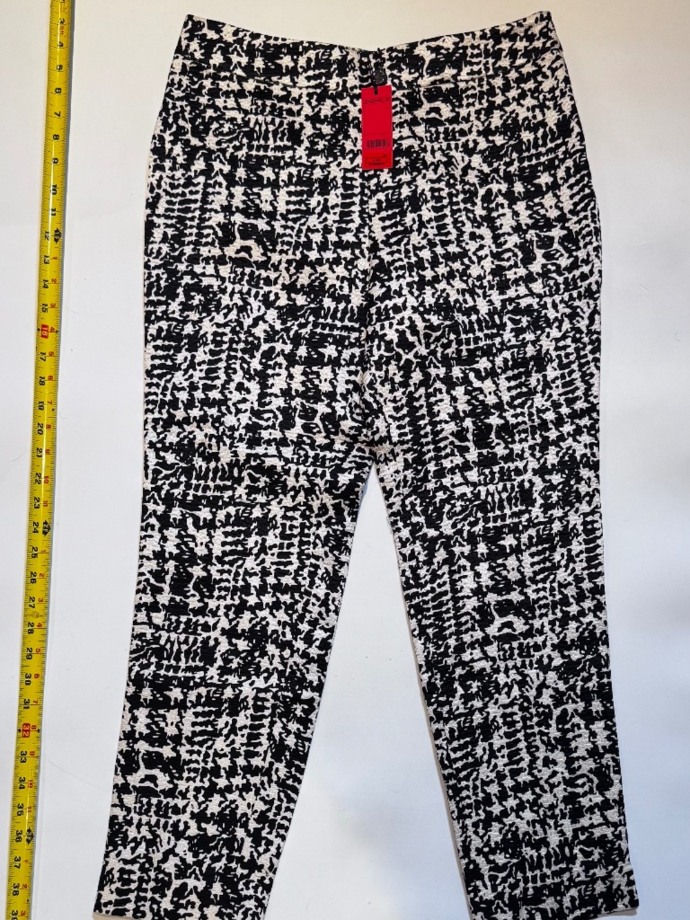 NEW Carolina Herrera Textured Black and White Trousers Sz 8